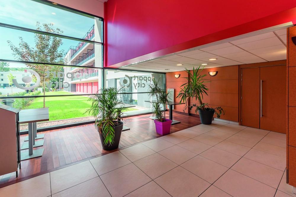 Comfort Aparthotel Versailles, St Cyr L'Ecole Saint-Cyr-lʼÉcole Εξωτερικό φωτογραφία