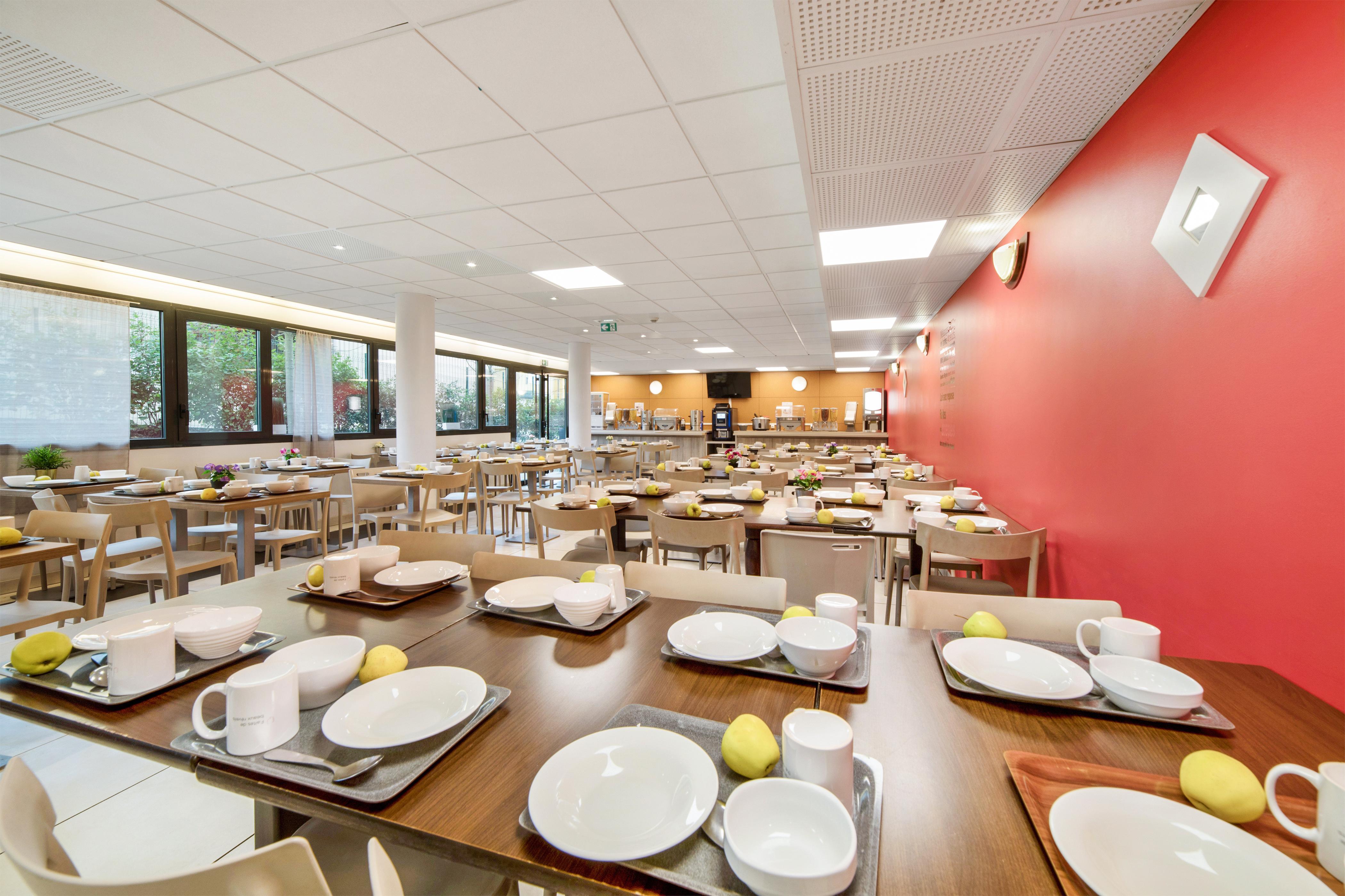 Comfort Aparthotel Versailles, St Cyr L'Ecole Saint-Cyr-lʼÉcole Εξωτερικό φωτογραφία