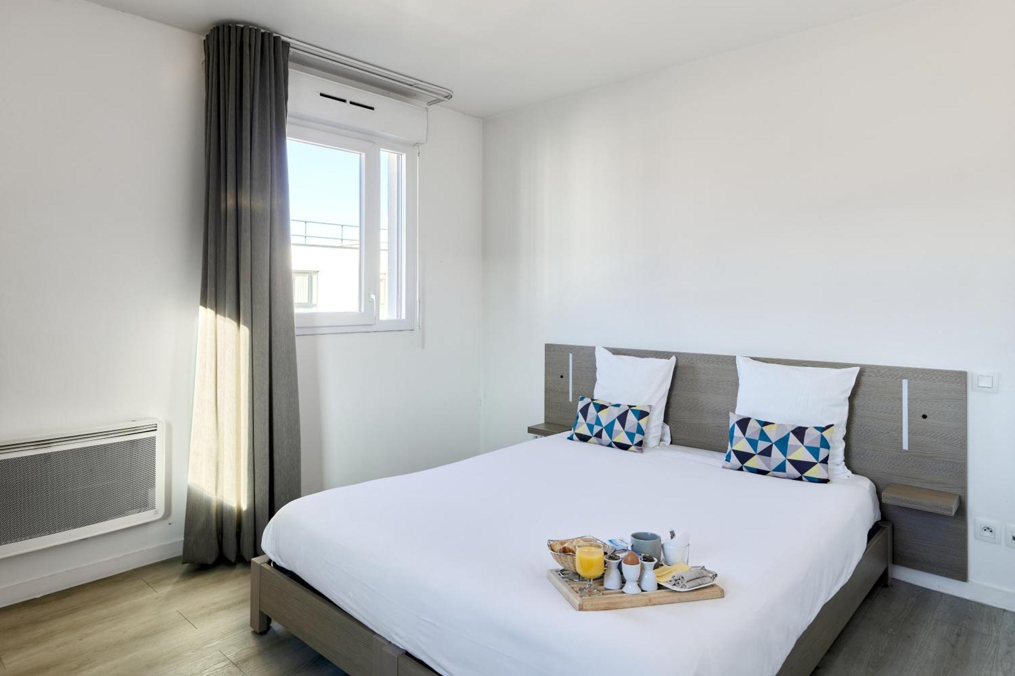 Comfort Aparthotel Versailles, St Cyr L'Ecole Saint-Cyr-lʼÉcole Εξωτερικό φωτογραφία