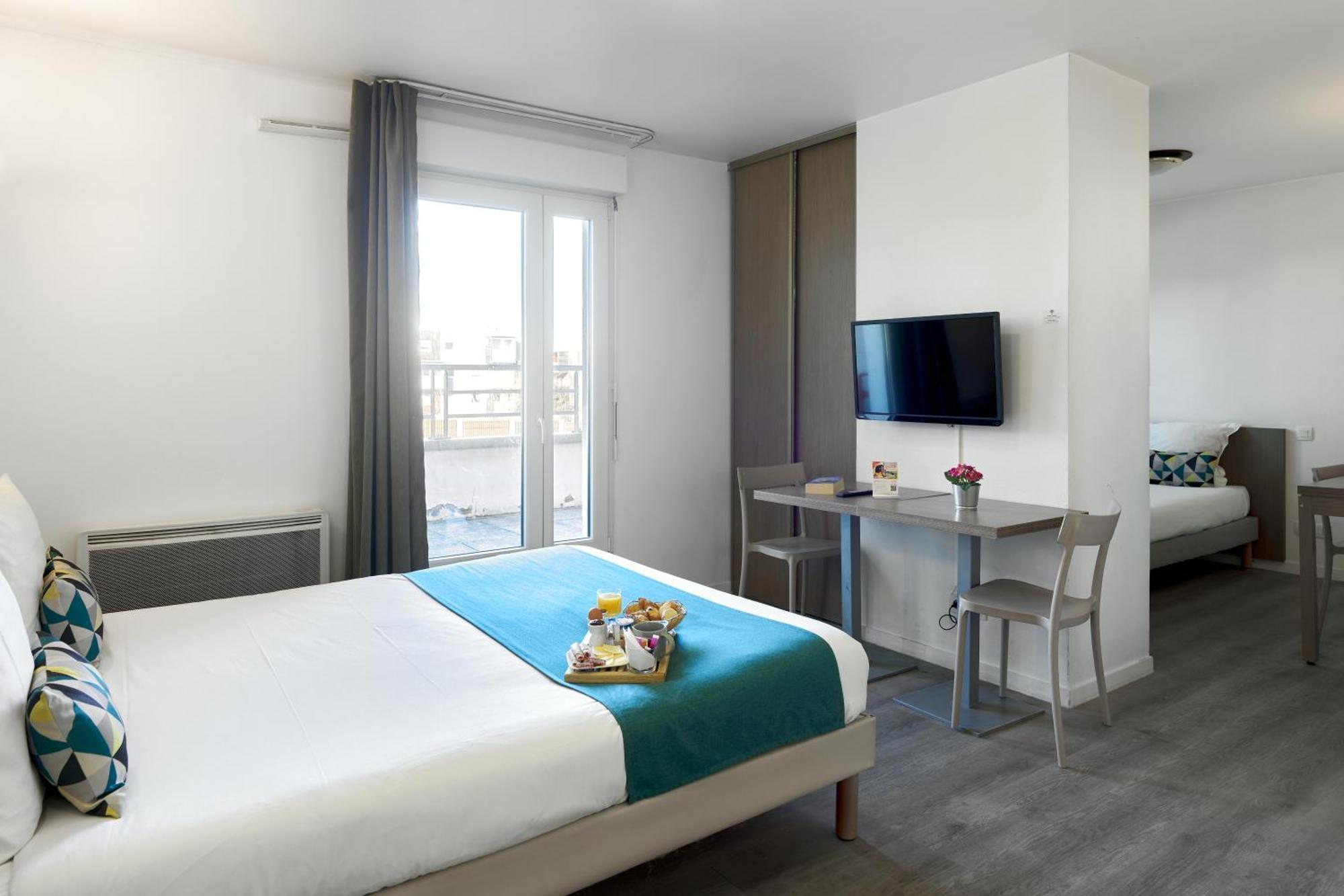 Comfort Aparthotel Versailles, St Cyr L'Ecole Saint-Cyr-lʼÉcole Εξωτερικό φωτογραφία