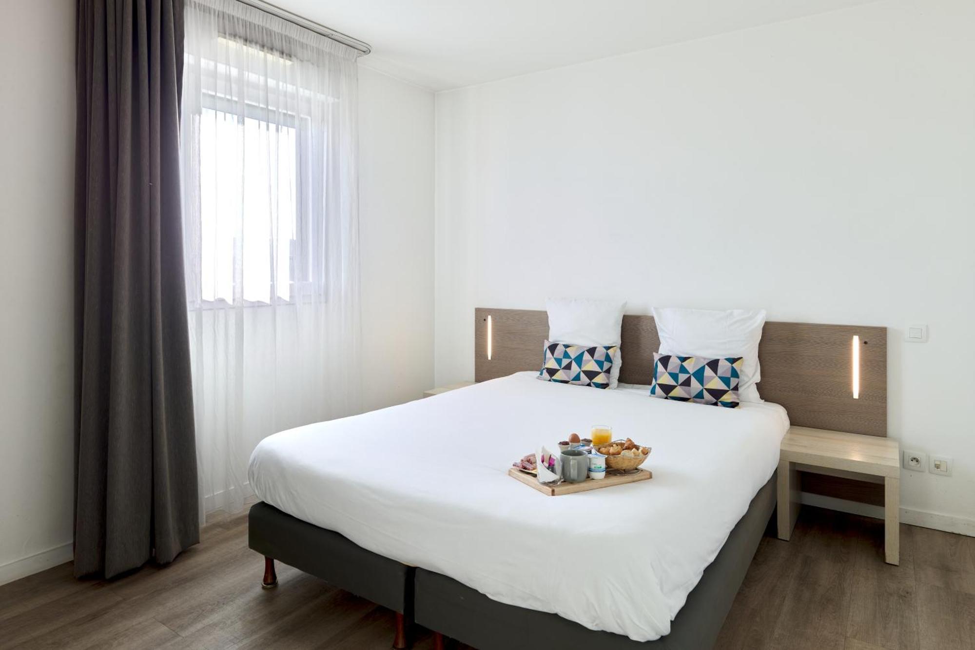 Comfort Aparthotel Versailles, St Cyr L'Ecole Saint-Cyr-lʼÉcole Εξωτερικό φωτογραφία